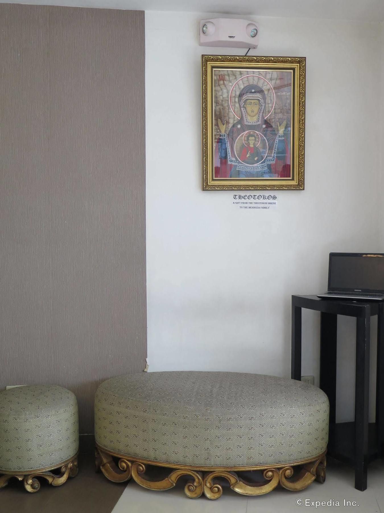 The Center Suites Cebu Exteriör bild